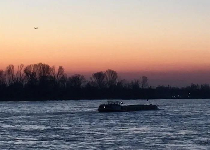 Lägenhet Messezimmer 4 U 2 *