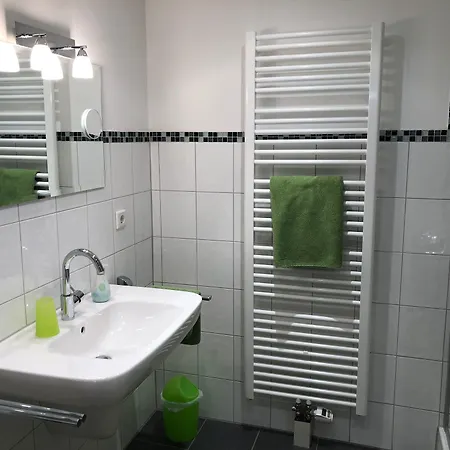 Messezimmer 4 U 2 * Düsseldorf