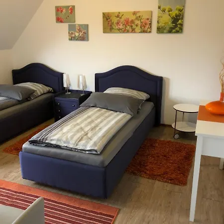 Messezimmer 4 U 2 Düsseldorf