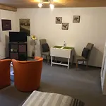 Messezimmer 4 U 2 Apartmán *